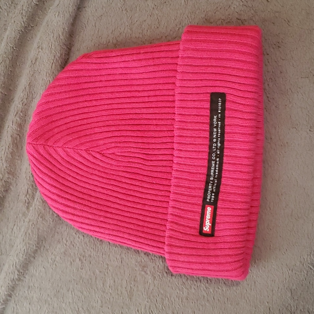 Supreme Beanie Pink